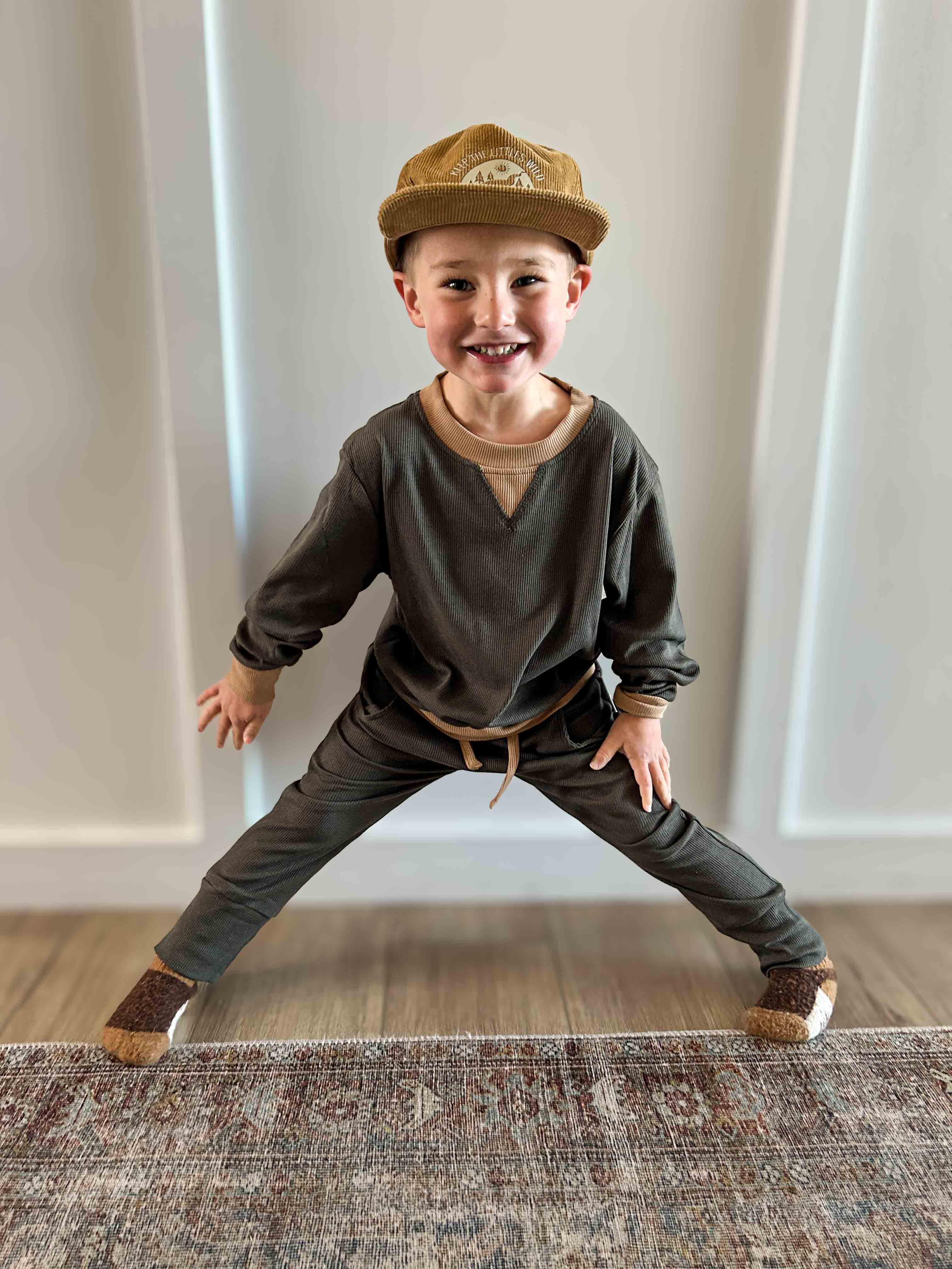 Ribbed bamboo crew – Keep the Littles Wild